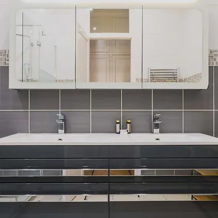 Apartment Beautiful - 2bd 6p - Beaugrenelle Paris