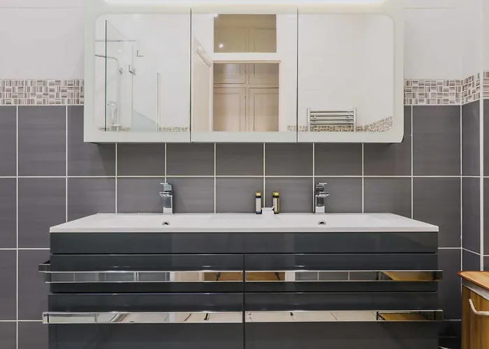 Apartment Beautiful - 2bd 6p - Beaugrenelle Paris