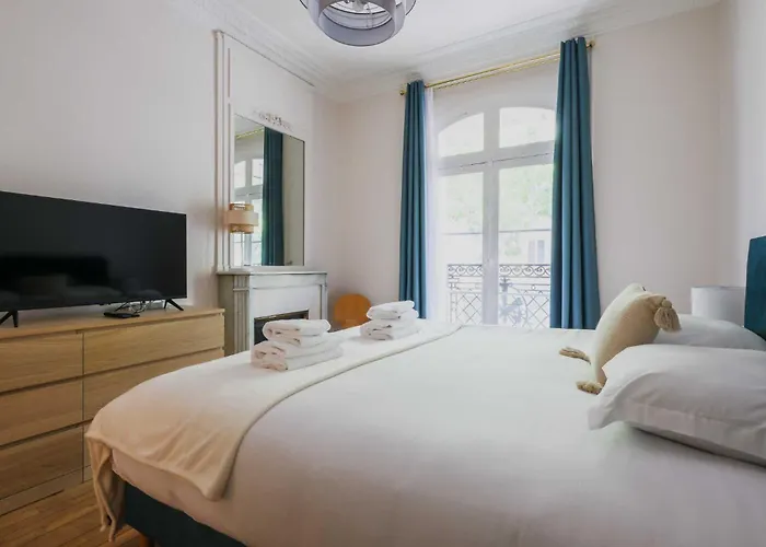 Apartment Beautiful - 2bd 6p - Beaugrenelle Paris